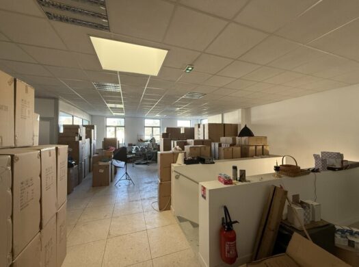 LOCAL D&rsquo;ACTIVITE à LOUER