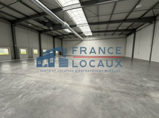 LOCAL D&rsquo;ACTIVITE à LOUER