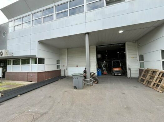 Locaux d&rsquo;activité avec bureaux à LOUER